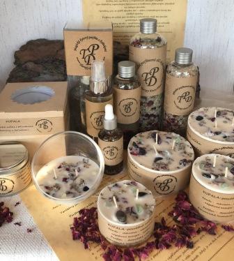 Magická svíčka s minerálními kameny a bylinkami ATHÉNA 130g